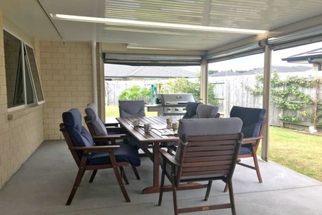 Photo of property in 6 Kowi Lakes Drive, One Tree Point, 0118