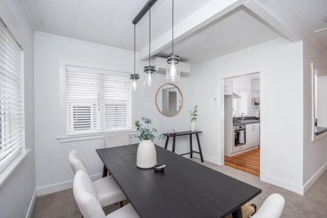 Photo of property in 28 Walsh Street, Forest Lake, Hamilton, 3200