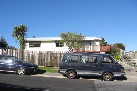 Photo of property in 44 Lord Street, Stokes Valley, Lower Hutt, 5019