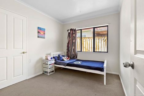 Photo of property in 19 Arlose Place, Westgate, Auckland, 0614
