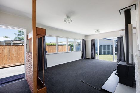 Photo of property in 10a Howard Road, Taradale, Napier, 4112
