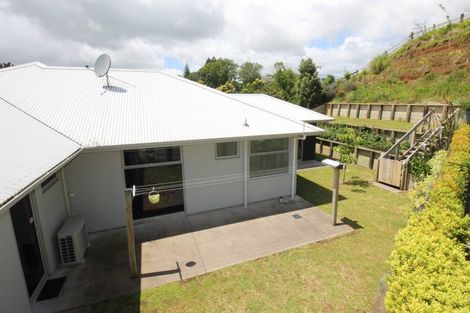 Photo of property in 17a Heta Road, Highlands Park, New Plymouth, 4312