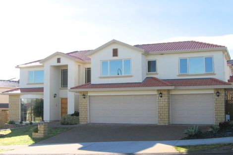 Photo of property in 6 Dunvegan Rise, East Tamaki Heights, Auckland, 2016