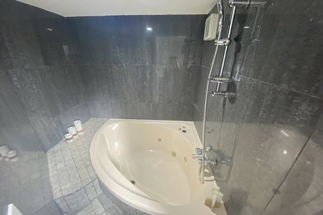 Photo of property in 32 Fairburn Road, Otahuhu, Auckland, 1062