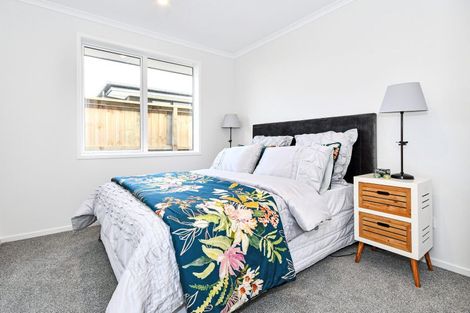 Photo of property in 10 Uatoto Road, Clarks Beach, 2122