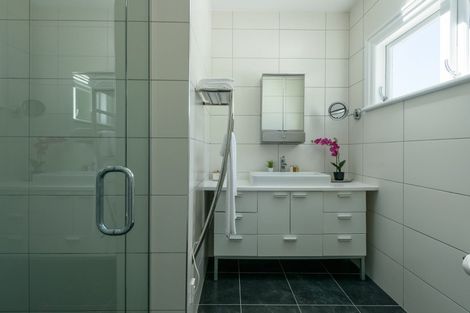 Photo of property in 11 Central Terrace, Kelburn, Wellington, 6012