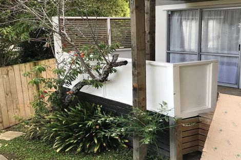 Photo of property in 2/14 Finchley Road, Torbay, Auckland, 0630