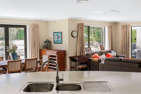 Photo of property in 4 Kotare Heights, Kerikeri, 0230