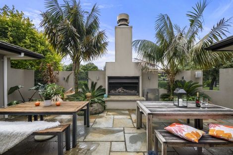 Photo of property in 1 Frank Knight Place, Waiuku, 2123