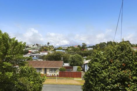 Photo of property in 6 Parris Street, Moturoa, New Plymouth, 4310