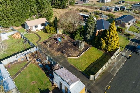 Photo of property in 2 Tauna Street, Lumsden, 9730