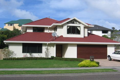 Photo of property in 195 Westchester Drive, Churton Park, Wellington, 6037