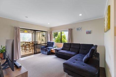 Photo of property in 92 Stanmore Bay Road, Stanmore Bay, Whangaparaoa, 0932