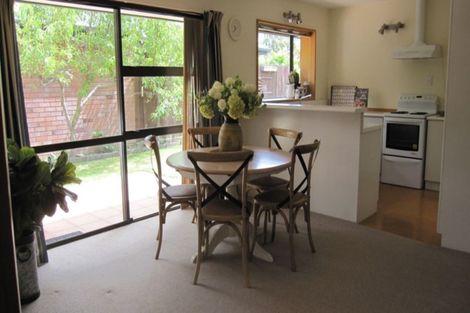 Photo of property in 2/12 Taupata Street, Redcliffs, Christchurch, 8081