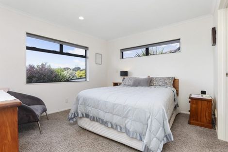 Photo of property in 31 Elan Place, Stanmore Bay, Whangaparaoa, 0932