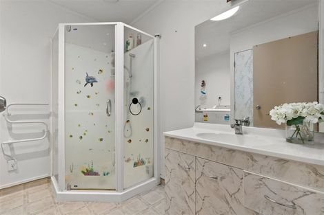 Photo of property in 74 Malaspina Place, Papatoetoe, Auckland, 2025