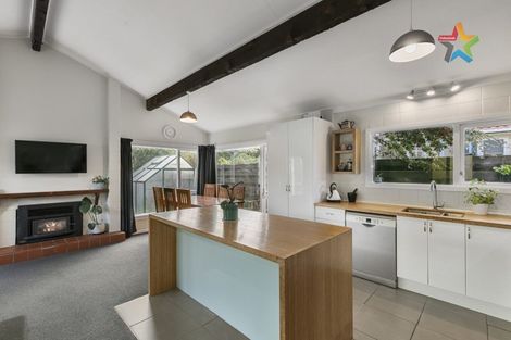 Photo of property in 73 Waipounamu Drive, Kelson, Lower Hutt, 5010