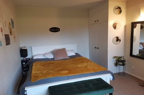 Photo of property in 1 Flint Way, Northland, Wellington, 6012