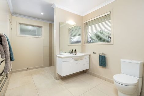 Photo of property in 238 Queen Street, Waimate, 7924