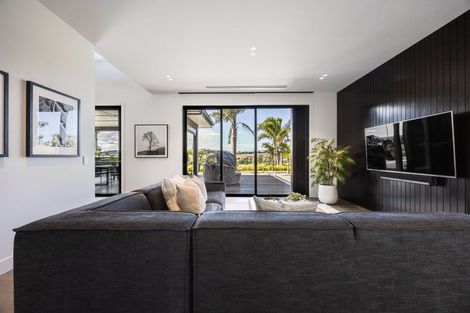 Photo of property in 55 Hull Road, Waitoki, Kaukapakapa, 0871