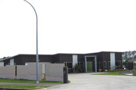 Photo of property in 11 Horizon Heights, Whalers Gate, New Plymouth, 4310