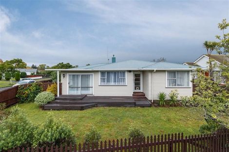 Photo of property in 10 Cavendish Crescent, Awapuni, Palmerston North, 4412