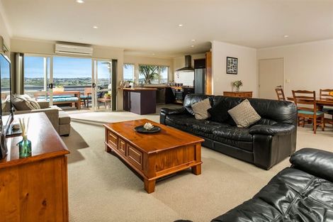 Photo of property in 107 Maire Road, Orewa, 0931