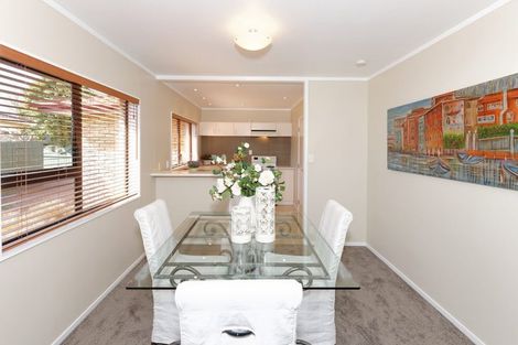 Photo of property in 2/36 Golfland Drive, Golflands, Auckland, 2013