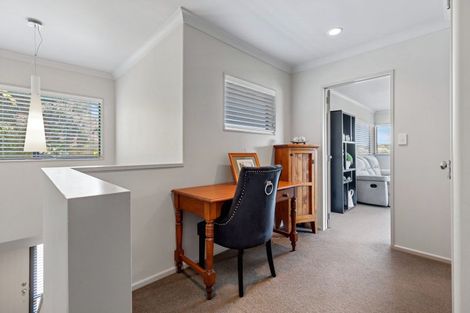 Photo of property in 18 Ko Place, Pyes Pa, Tauranga, 3112