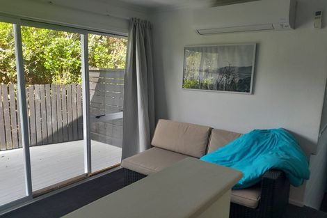 Photo of property in 10 Halse Place, Opunake, 4616