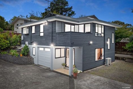 Photo of property in 2/10 Oriana Avenue, Lynfield, Auckland, 1042