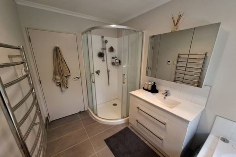 Photo of property in 6b Faber Place, Inglewood, 4330