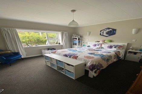 Photo of property in 28 The Quadrant, Miramar, Wellington, 6022