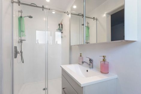 Photo of property in 100b Marine Parade, Otaki Beach, Otaki, 5512