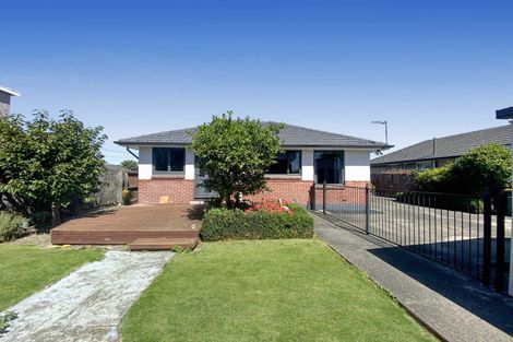 Photo of property in 20 Greenhurst Street, Sockburn, Christchurch, 8042