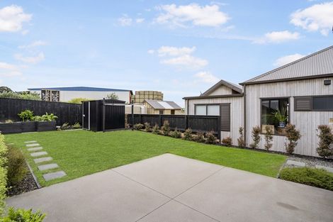 Photo of property in 300 Kitchener Road, Pukekohe, 2120