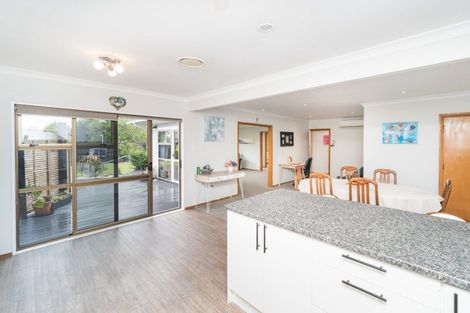 Photo of property in 14 Pitama Road, Awapuni, Palmerston North, 4412