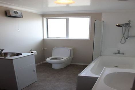 Photo of property in 72 Reid Road, South Dunedin, Dunedin, 9012