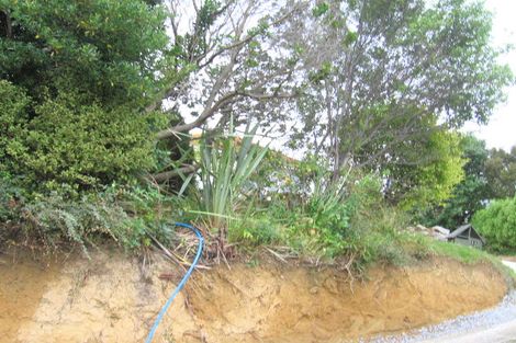 Photo of property in 11 Coates Street, Tawa, Wellington, 5028