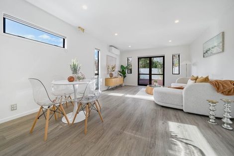 Photo of property in The Grange, 1/92 Bush Road, Albany, Auckland, 0632