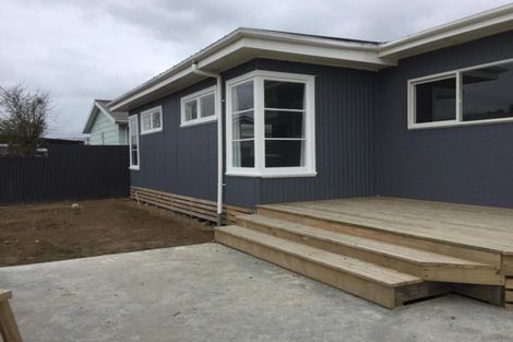 Photo of property in 16 Milson Line, Roslyn, Palmerston North, 4414