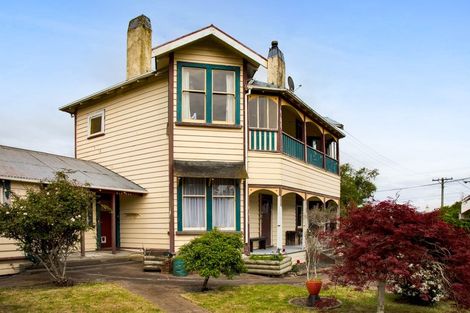 Photo of property in 68 Collins Street, Hawera, 4610