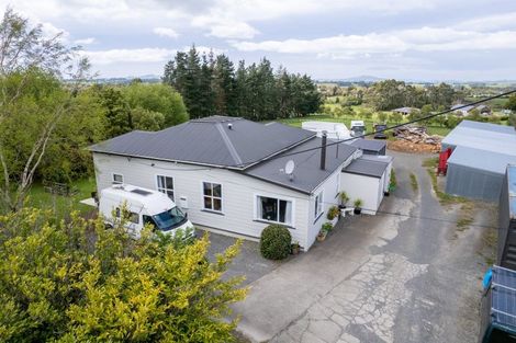 Photo of property in 143 Adelaide Road, Dannevirke, 4930