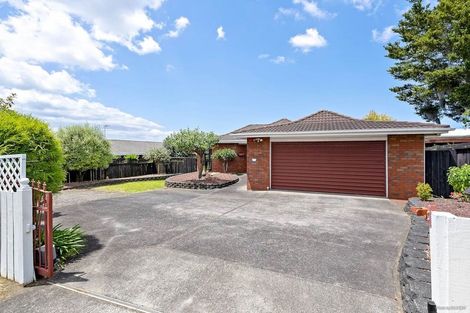 Photo of property in 36 Sturges Road, Henderson, Auckland, 0612