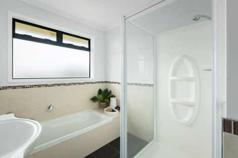 Photo of property in 43 Malta Crescent, Katikati, 3129