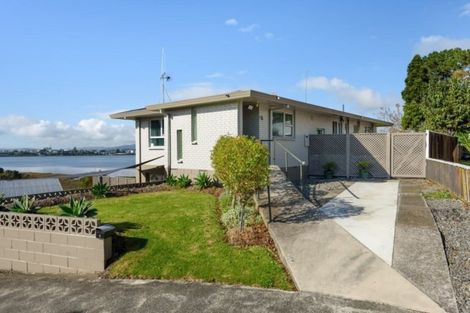 Photo of property in 1 Coach Drive, Otumoetai, Tauranga, 3110
