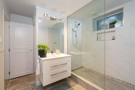 Photo of property in 1/17 Chesham Avenue, Waipahihi, Taupo, 3330