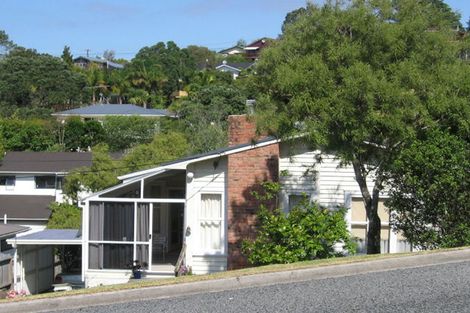 Photo of property in 74 Matipo Road, Mairangi Bay, Auckland, 0630