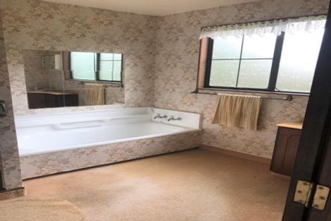 Photo of property in 2073 Takaka-collingwood Highway, Milnthorpe, Collingwood, 7073