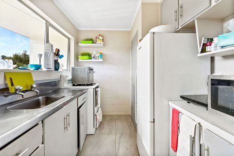 Photo of property in 5/24 Woodglen Road, Glen Eden, Auckland, 0602